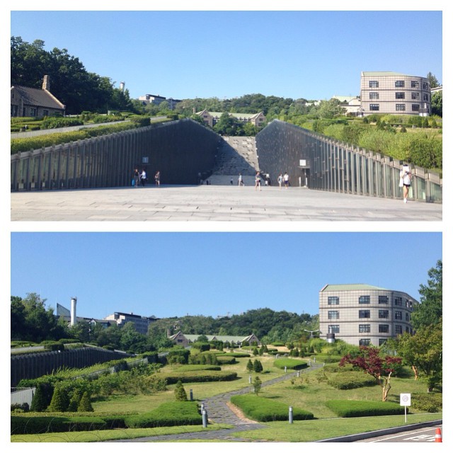 Ewha Woman's University grounds. such distinct scene #Seoul