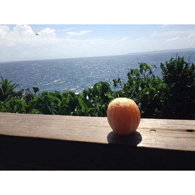 having an orange by the South China Sea #achievementunlock