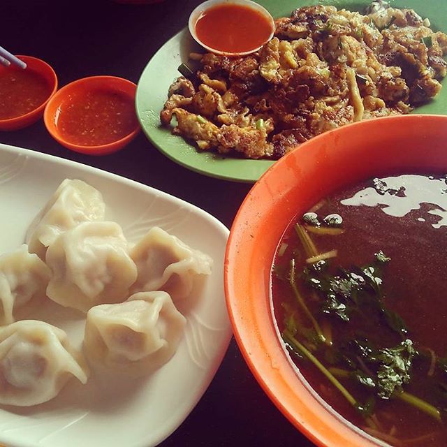 Kambling soup, Beijing dumpling + oyster omlette.