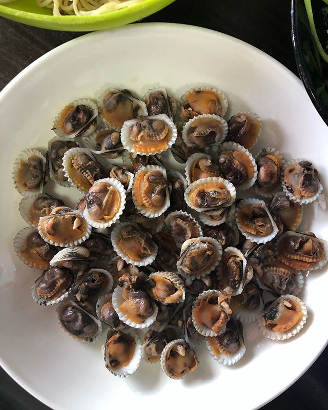 I want to complain.. Cockles are a hassle to cook..